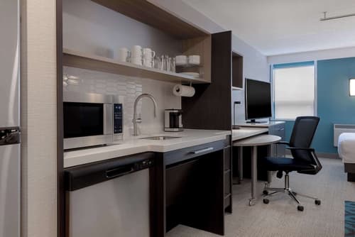 Home2 Suites by Hilton Kingston, Room