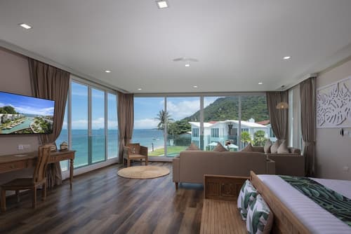 Vannee Golden Sands Beachfront Resort, Room