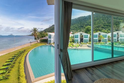 Vannee Golden Sands Beachfront Resort, Room