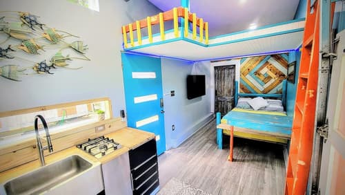 Orlando Lakefront Tiny House Community, Room