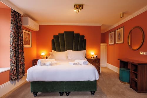 The Fanny Talbot, Room