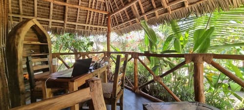 Salama & Mbuyuni Bungalows, Reception