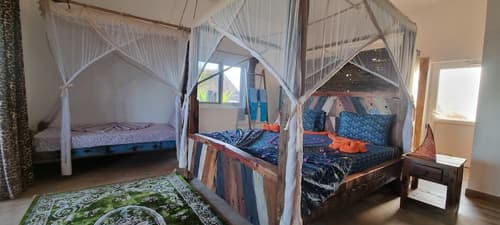 Salama & Mbuyuni Bungalows, Room