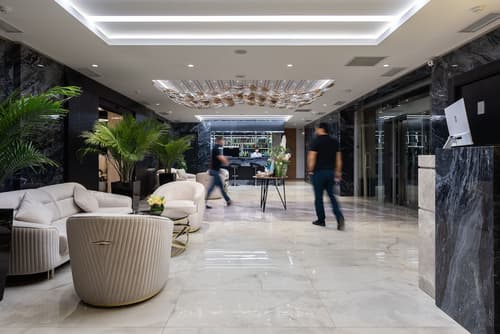 Europe Hotel, Lobby sitting area