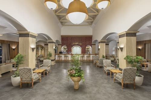 Holiday Inn Resort Bodrum by IHG, Lobby sitting area