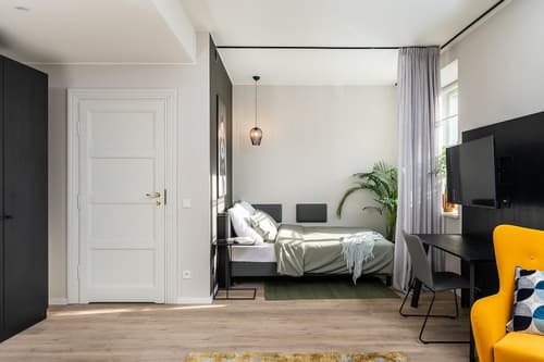 MILESTONE Krakow Center Urban Living, Room