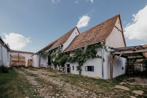 Viscri 125, Front of property