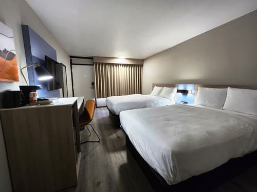 Smart Stay Inn, Room