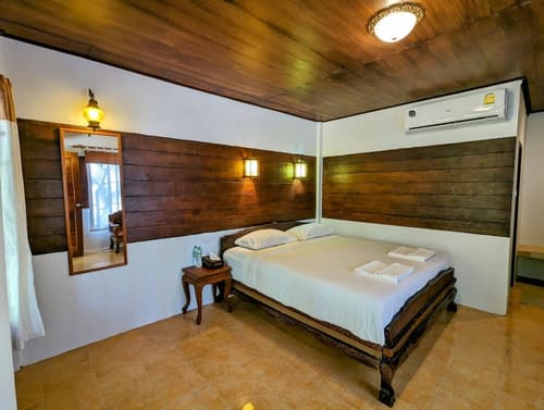 Ziggy Stardust, Room