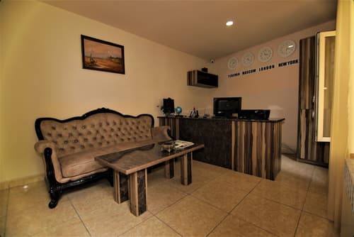 Comfort House Hotel, Reception