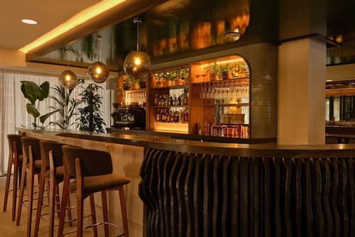 The Reach at Piccadilly, Manchester, a Tribute Portfolio Hotel, Bar (on property)