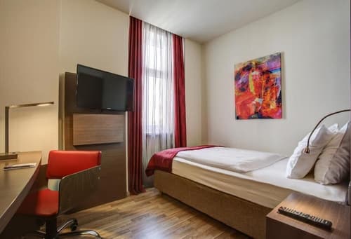 Hotel Orangerie, Room