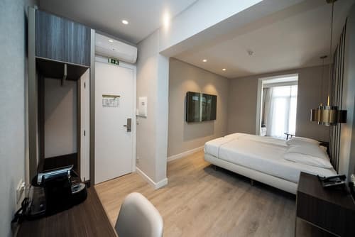 M’AR De AR Auria, Room