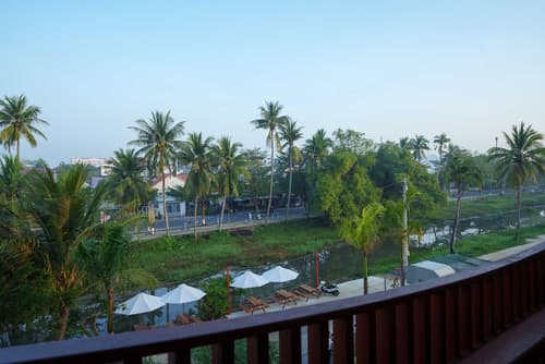 Little Gem - An Eco-Friendly Boutique Hotel & Spa, Terrace/patio