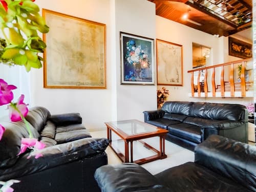 Lido Hotel, Lobby sitting area