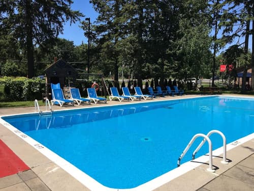 Ramada by Wyndham Ottawa On The Rideau, 