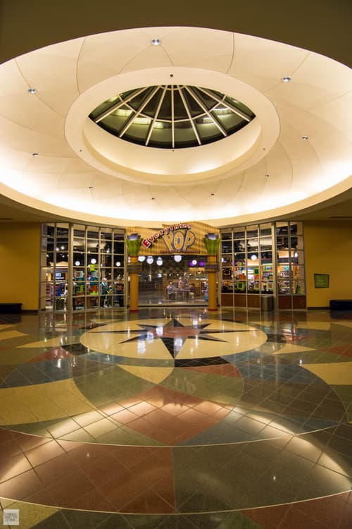 Disney's Pop Century Resort, Lobby view