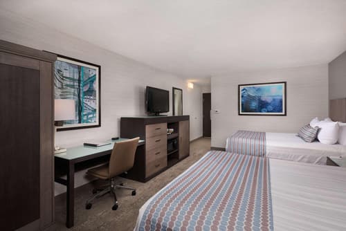 Best Western Plus Agate Beach Inn, Exterior View