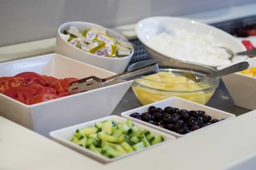 Parasol Luxury Hotel & Suites, 