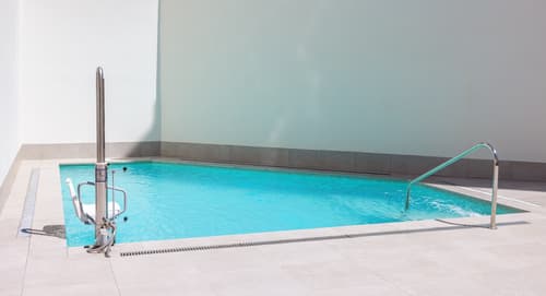 Virgen de los Reyes, Pool