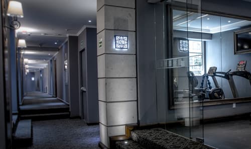 Zocalo Central, Food & Beverages Included, General view