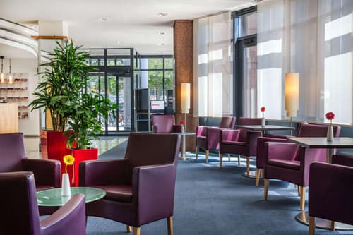 IntercityHotel Freiburg, Lobby