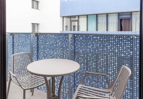 Macia Sevilla Kubb, Room