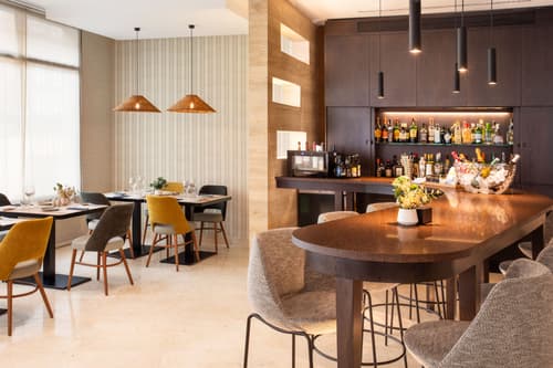 Catalonia El Retiro, Restaurant