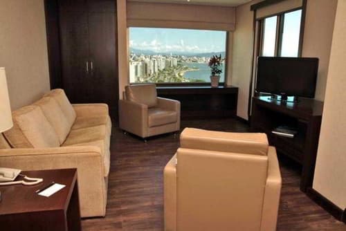 Majestic Palace, Room