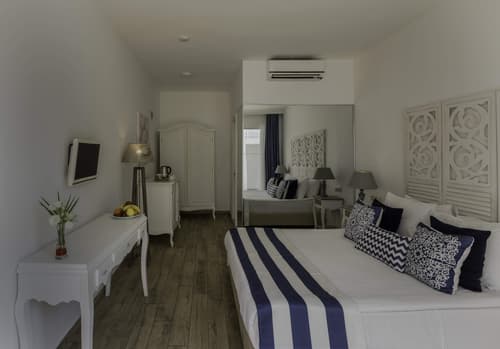 Blue Dreams Resort, Room