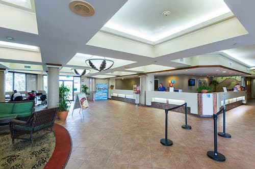Maingate Lakeside Resort, Lobby