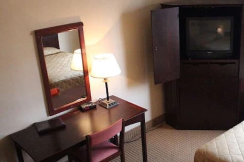 Hotel Des Arts, Room