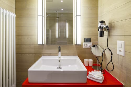 Hotel Swiss Night by Fassbind Zurich, Room