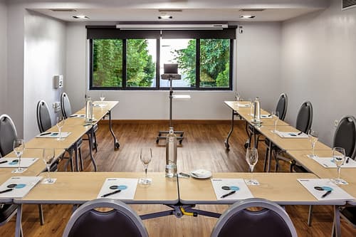 Occidental Cádiz, Conferences