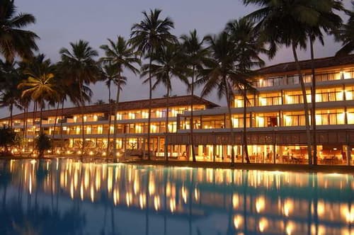 The Blue Water, General view