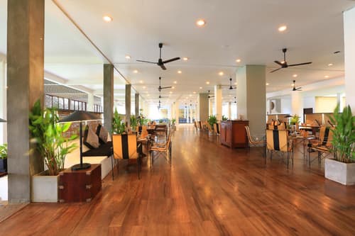 The Blue Water, General view