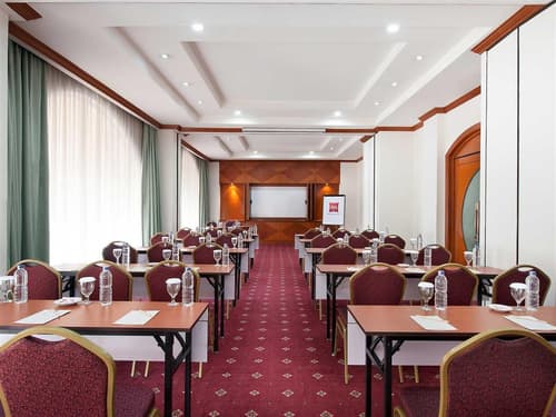 Arcadia Hotel Surabaya, Conferences