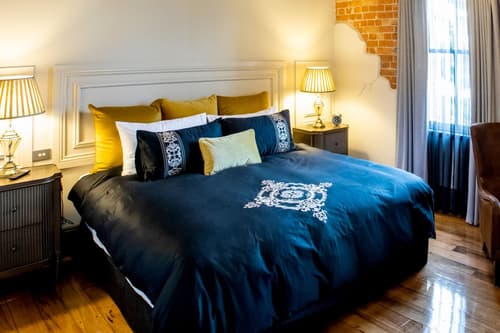 Hotel Australasia, Room