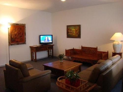 RHO Hotel, General view