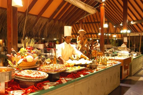 Adaaran Club Rannalhi, Restaurant