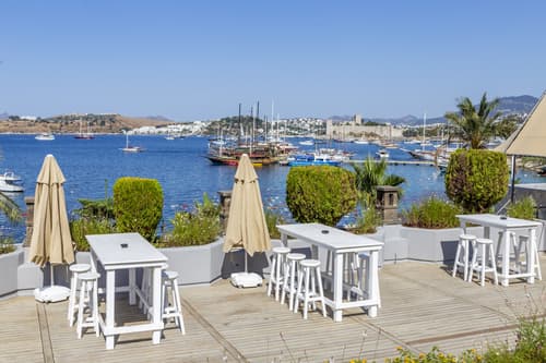 Diamond of Bodrum, Bar