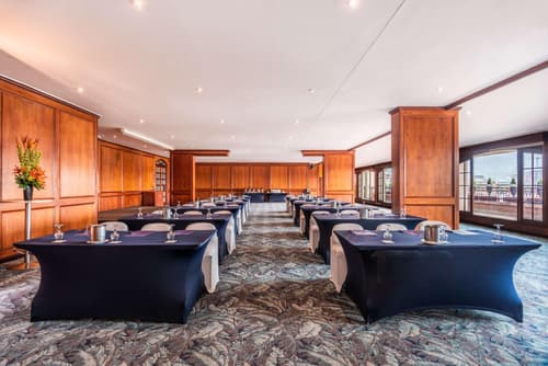 Dann Carlton Bogota, Lobby