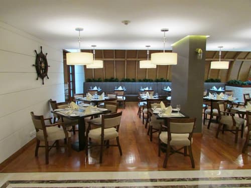 Dann Carlton Bogota, Restaurant