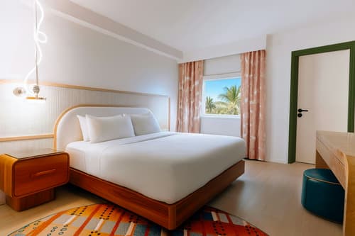 The Luce, St. Pete Beach, a Tribute Portfolio Hote, Room