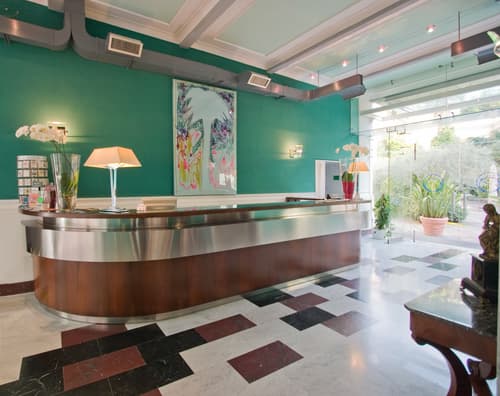 Ateneo Garden Palace, Lobby