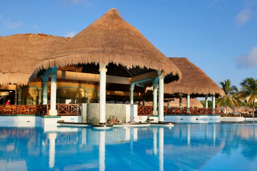 Grand Palladium Kantenah Resort & Spa, General view