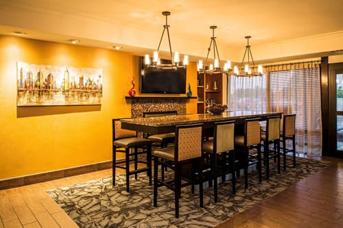 Hampton Inn Philadelphia-International Airport, Lobby