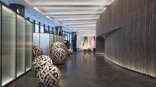 Crown Metropol Melbourne, Lobby