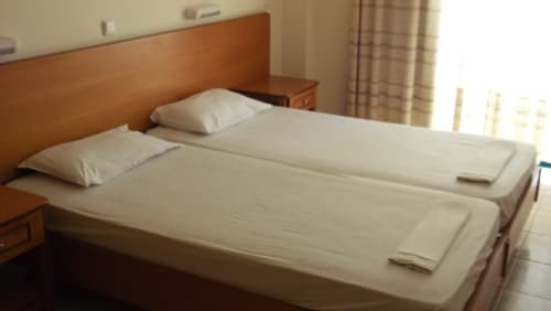 Panorama Studios, Room