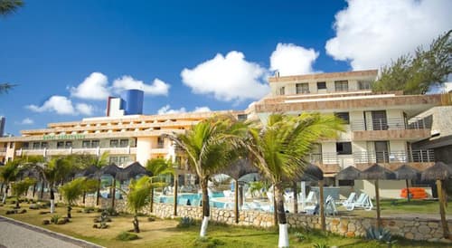 Esmeralda Praia, General view